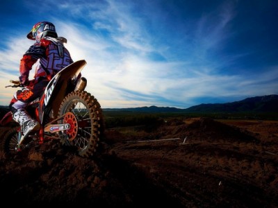 motocross-skyer-480x640_400