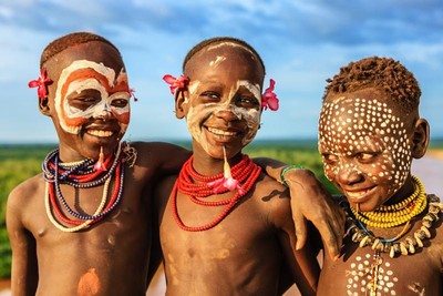 original_young-boys-from-karo-tribe-ethiopia-africa__econet_ru_400